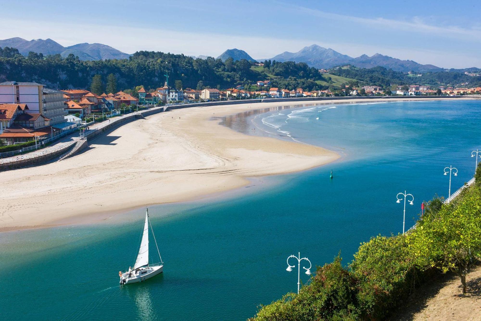 Apartamento Playa De La Atalaya Ribadesella Zewnętrze zdjęcie